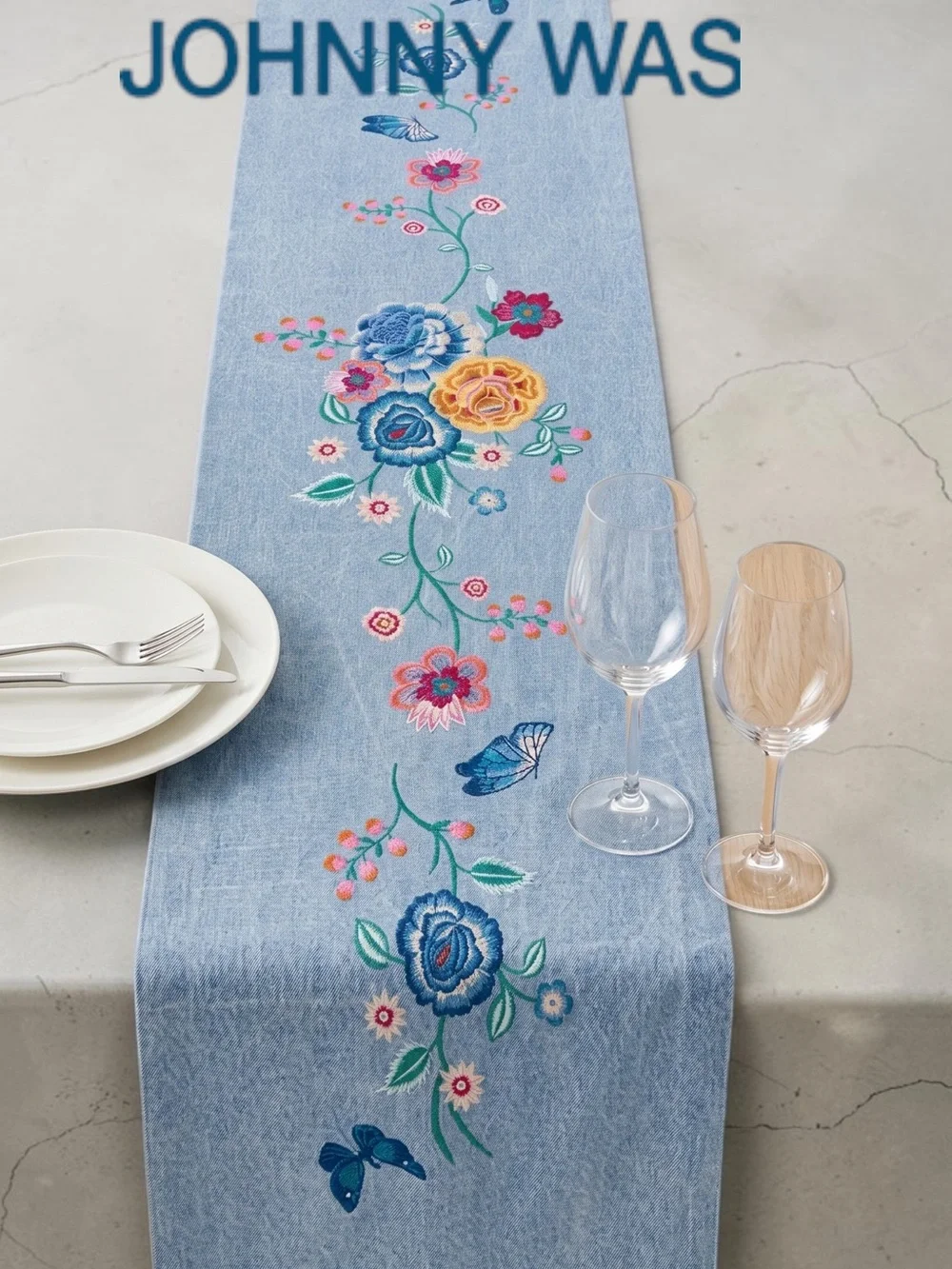 NWT Johnny Was Taymia Embroidered Table Runner Denim Blue 108